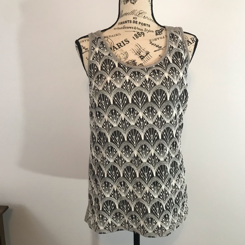 This top is made by Pixley.